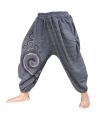 3/5 Pantalones Saruel con grandes bolsillos laterales hechos de algodón pesado.