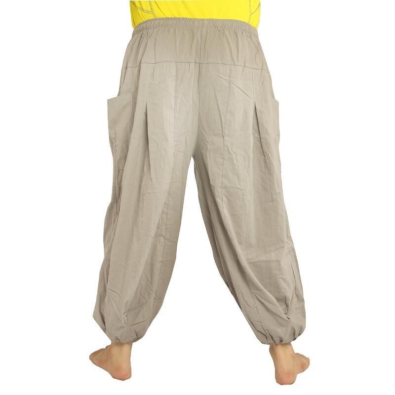 pantalones om Goa con estampado floral gris