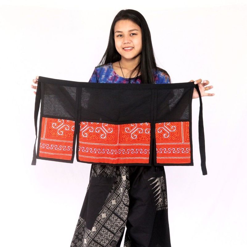 Falda corta Hmong bordada a mano