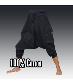 Harem pants with large side pocket